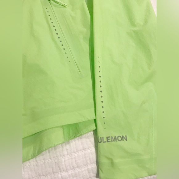 LULULEMON FAST and FREE WINDBREAKER NWT SIZE 6💚 - Picture 7 of 16